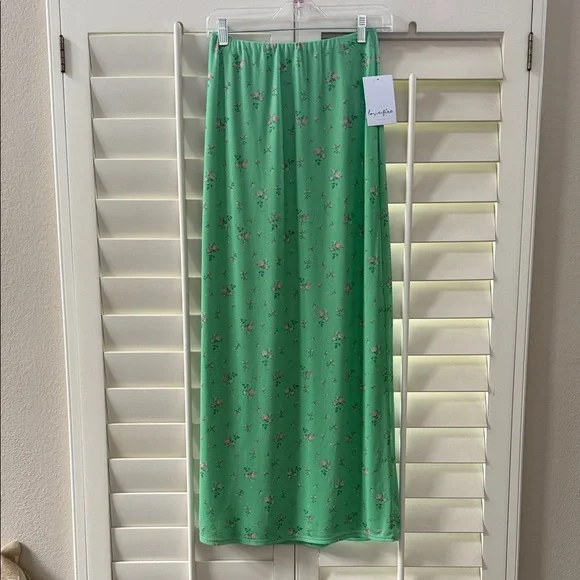 love, Fire Green Floral Maxi Skirt - Picture 1 of 3